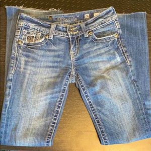 Miss Me Distressed jeans